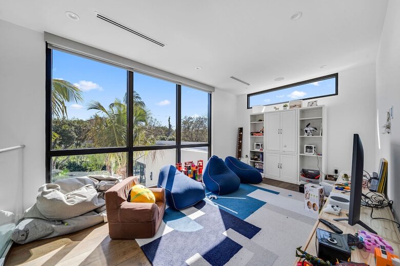 The Oasis at Moss Ranch - Pinecrest, Florida