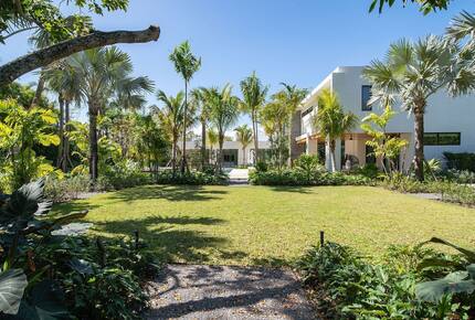 The Oasis at Moss Ranch - Pinecrest, Florida