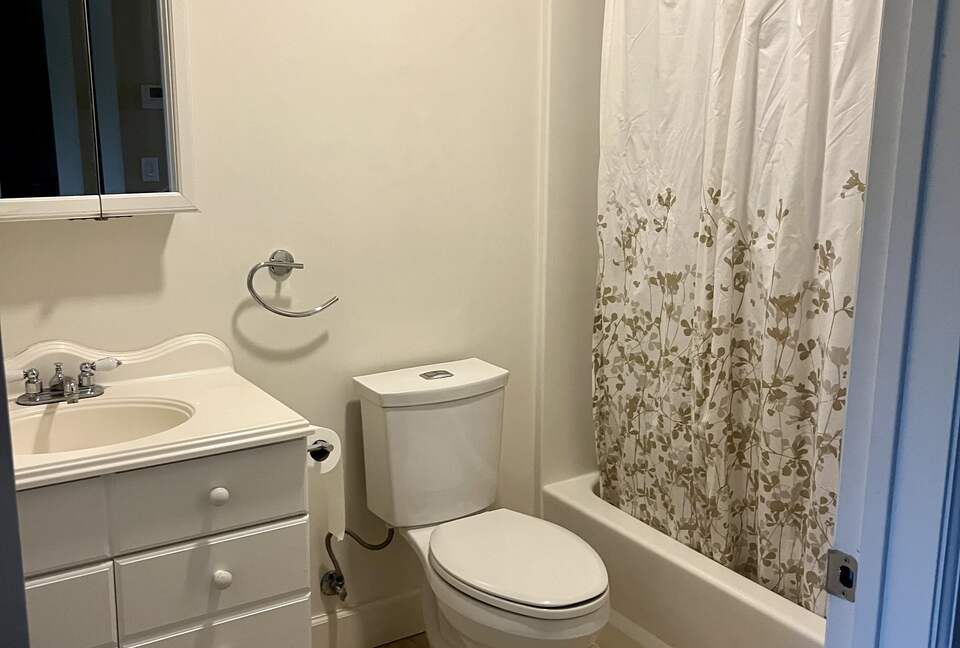 Highland Park, LA | Stylish Two Bedroom House - Los Angeles, California