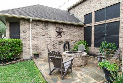 Beautiful Houston Home in Gated Neighborhood - Pearland, Texas