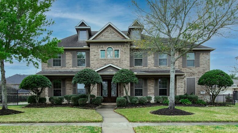 Beautiful Houston Home in Gated Neighborhood - Pearland, Texas