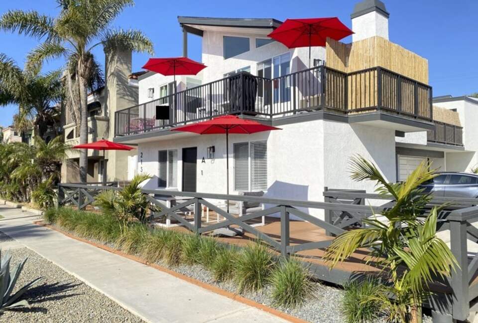 Contemporary Huntington Beach Getaway - Huntington Beach, California