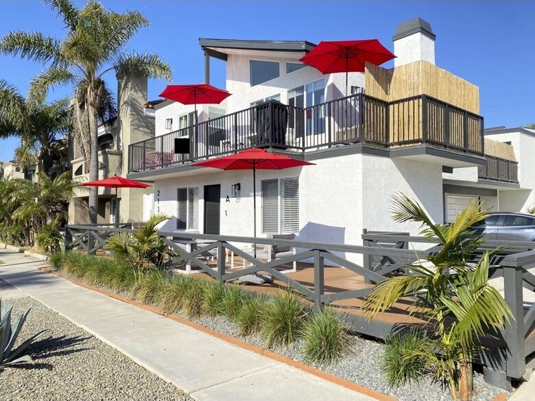 Contemporary Huntington Beach Getaway - Huntington Beach, California