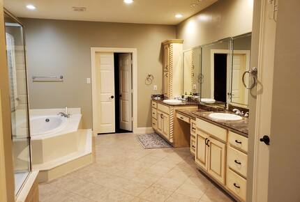 Beautiful Houston Home in Gated Neighborhood - Pearland, Texas