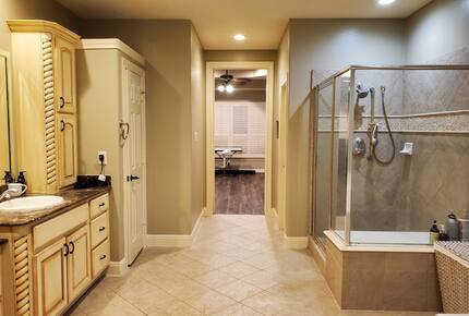 Beautiful Houston Home in Gated Neighborhood - Pearland, Texas