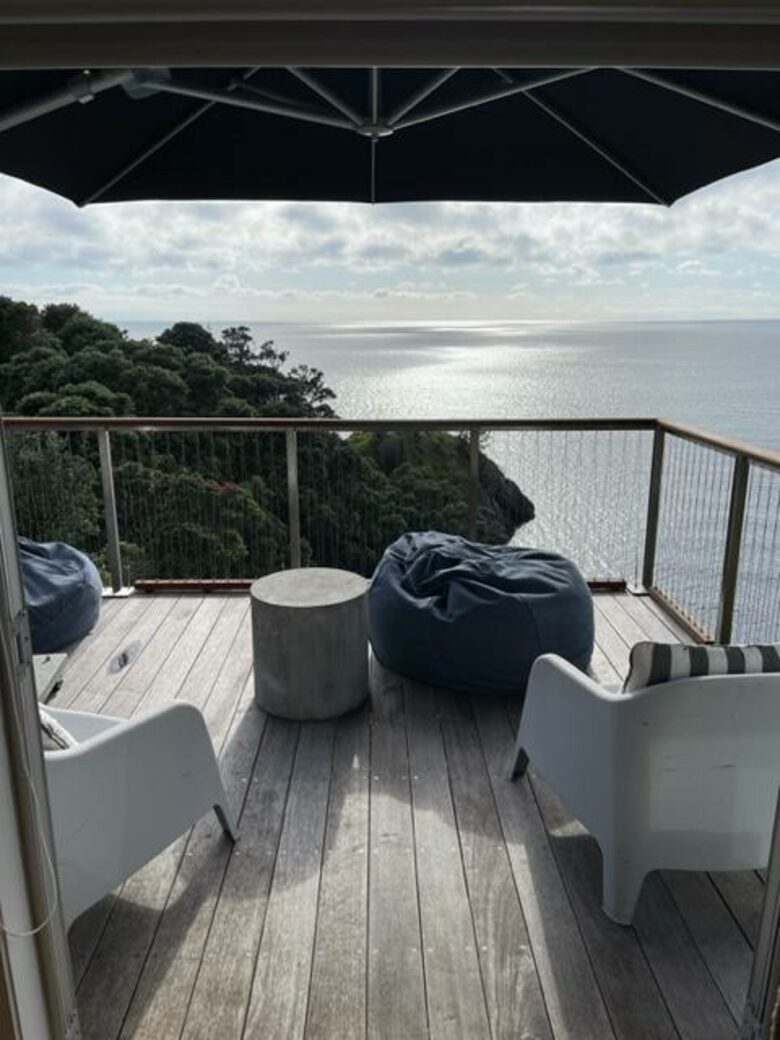 The Ship | Daniels Reef - Leigh, New Zealand