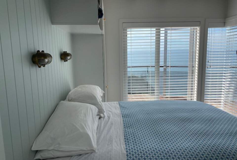 The Ship | Daniels Reef - Leigh, New Zealand