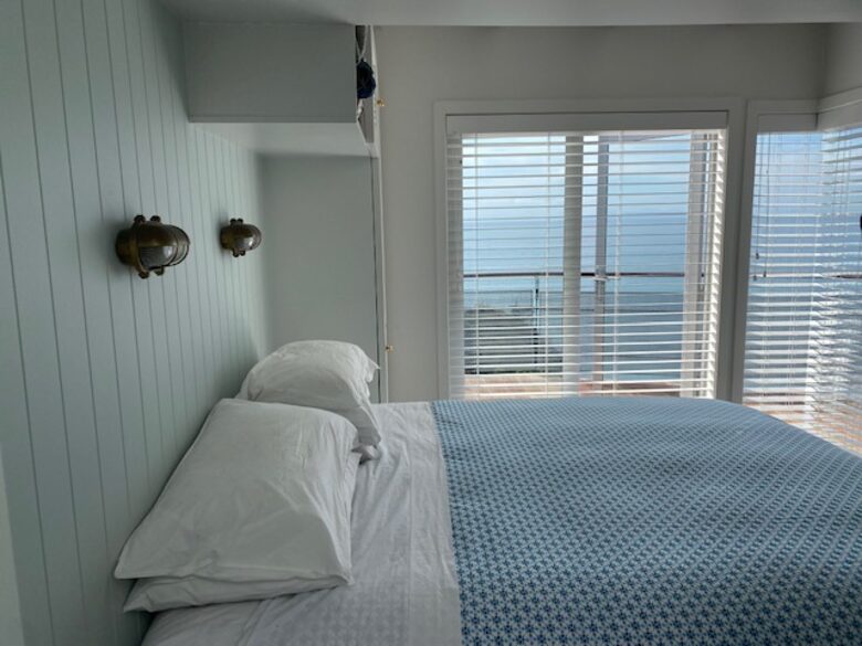 The Ship | Daniels Reef - Leigh, New Zealand