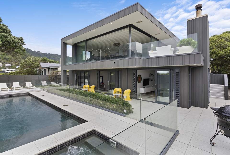 Beachfront Villa | Pauanui - Hikuai, New Zealand