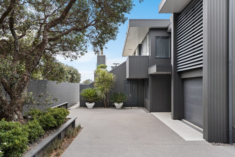 Beachfront Villa | Pauanui - Hikuai, New Zealand