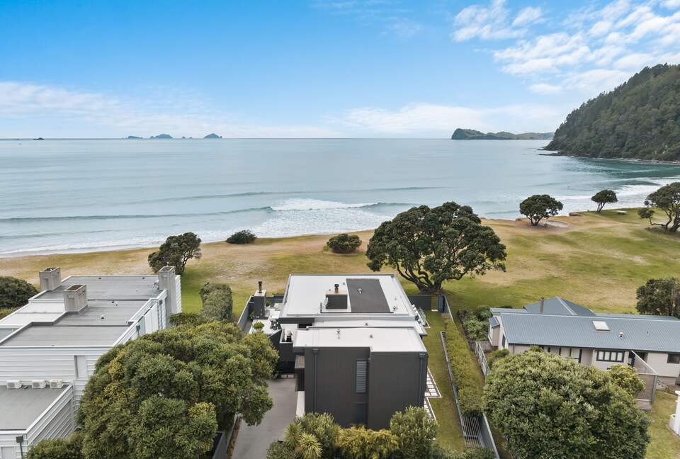 Beachfront Villa | Pauanui - Hikuai, New Zealand