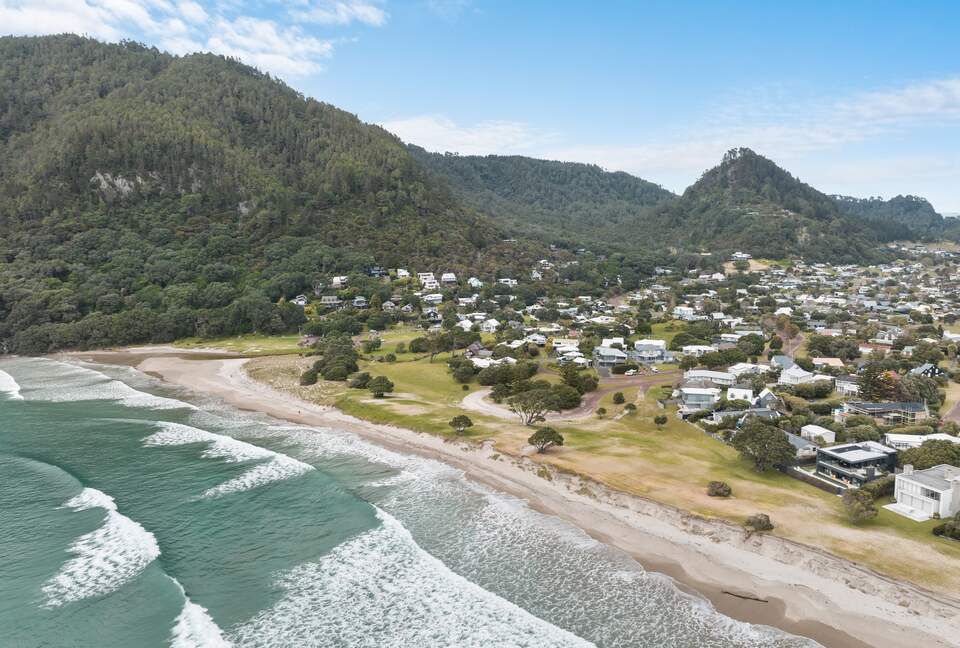 Beachfront Villa | Pauanui - Hikuai, New Zealand