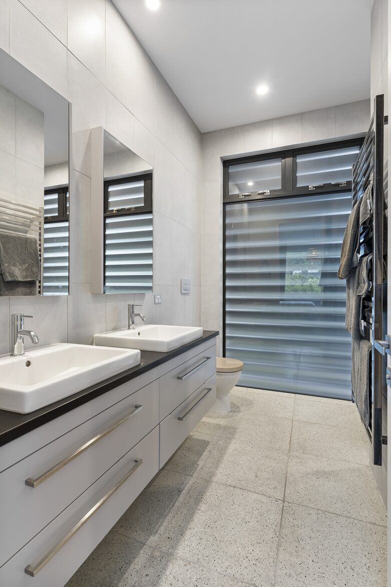 Beachfront Villa | Pauanui - Hikuai, New Zealand