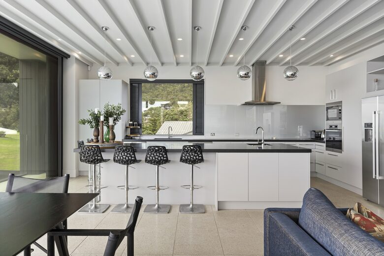 Beachfront Villa | Pauanui - Hikuai, New Zealand