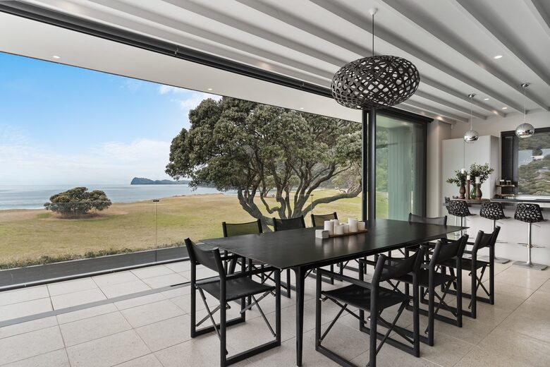 Beachfront Villa | Pauanui - Hikuai, New Zealand