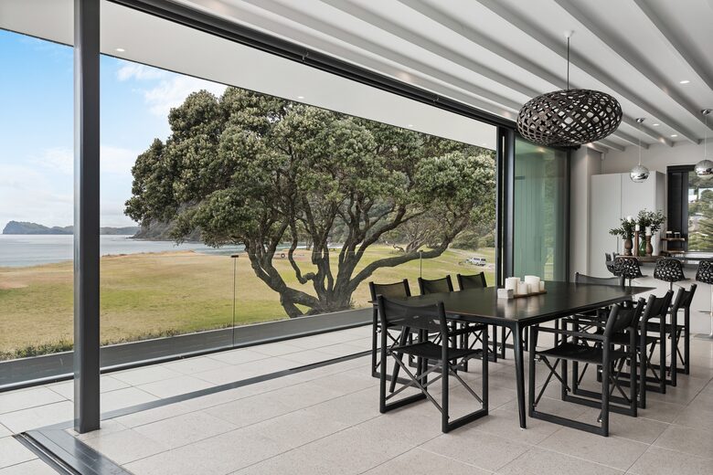 Beachfront Villa | Pauanui - Hikuai, New Zealand