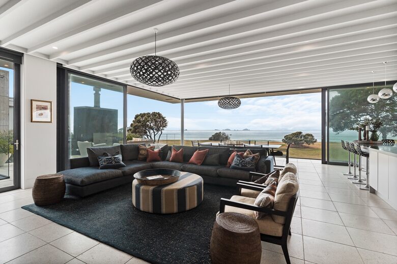 Beachfront Villa | Pauanui - Hikuai, New Zealand