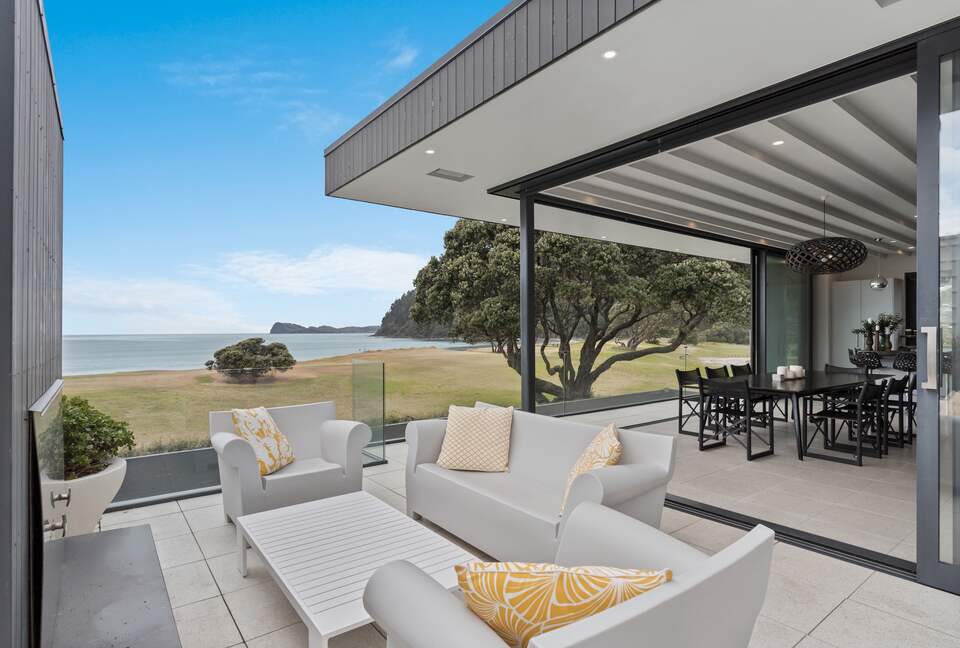 Beachfront Villa | Pauanui - Hikuai, New Zealand