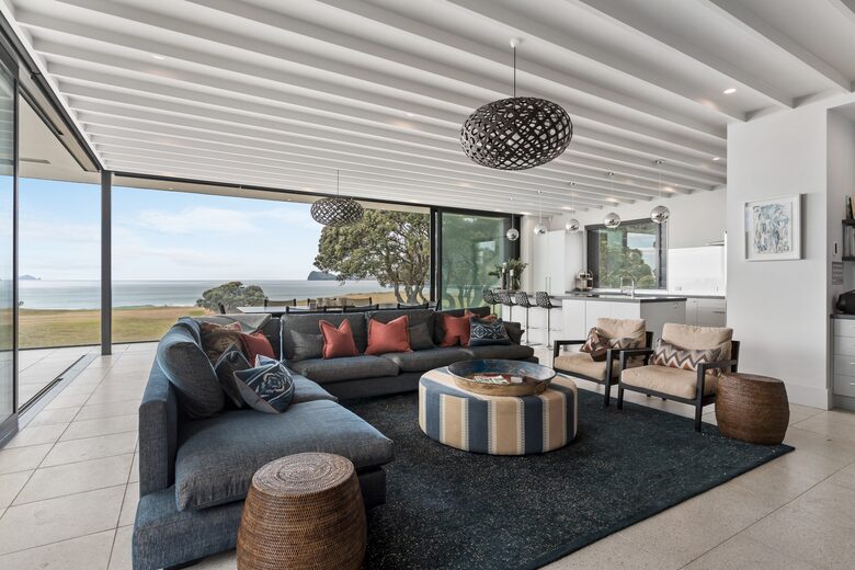 Beachfront Villa | Pauanui - Hikuai, New Zealand