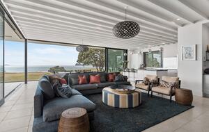 Beachfront Villa | Pauanui