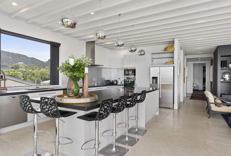 Beachfront Villa | Pauanui - Hikuai, New Zealand