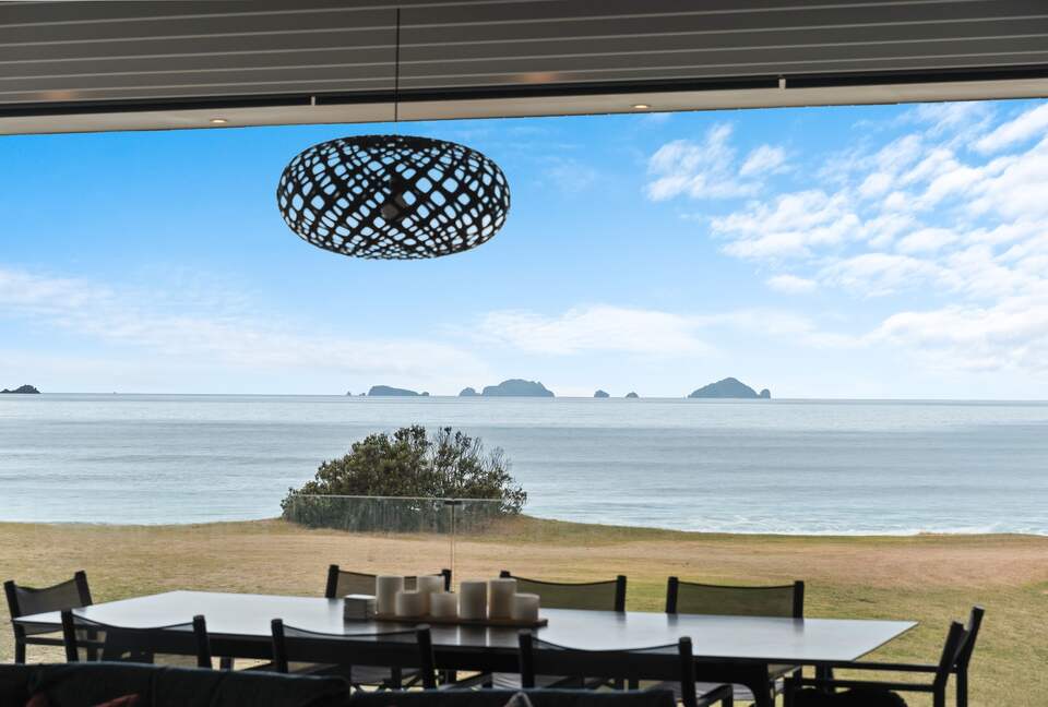 Beachfront Villa | Pauanui - Hikuai, New Zealand