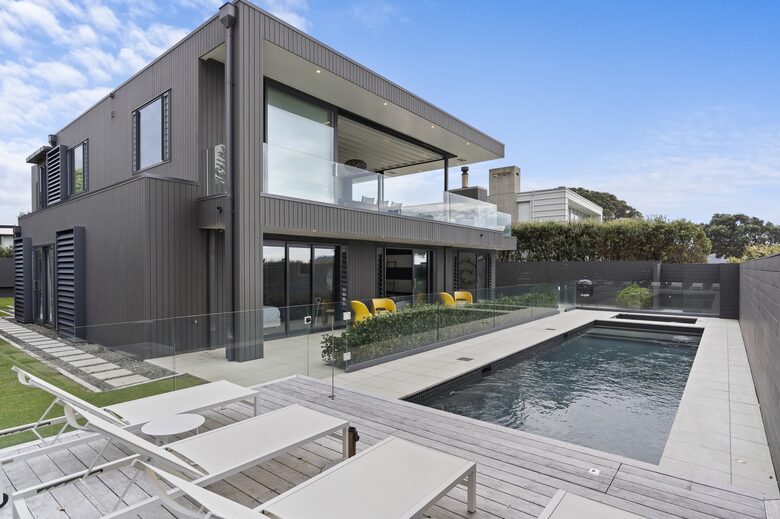 Beachfront Villa | Pauanui - Hikuai, New Zealand