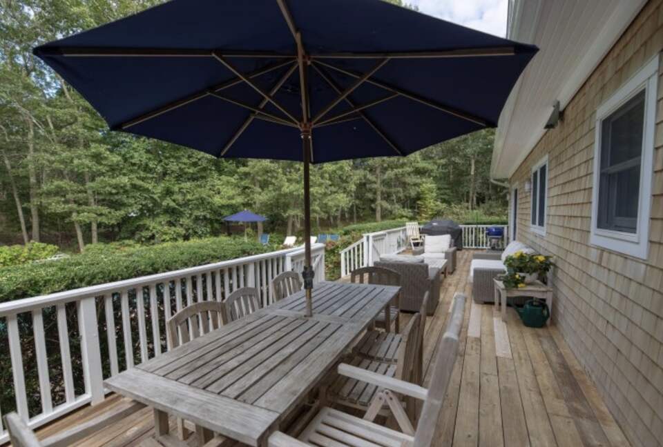Hamptons Hideaway | Close to East Hampton Village and Beaches - East Hampton, New York