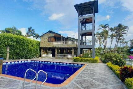 Finca el Naranjo | Colombian Farm Estate | With pool, soccer field, running track, and staff - La Tebaida, Colombia