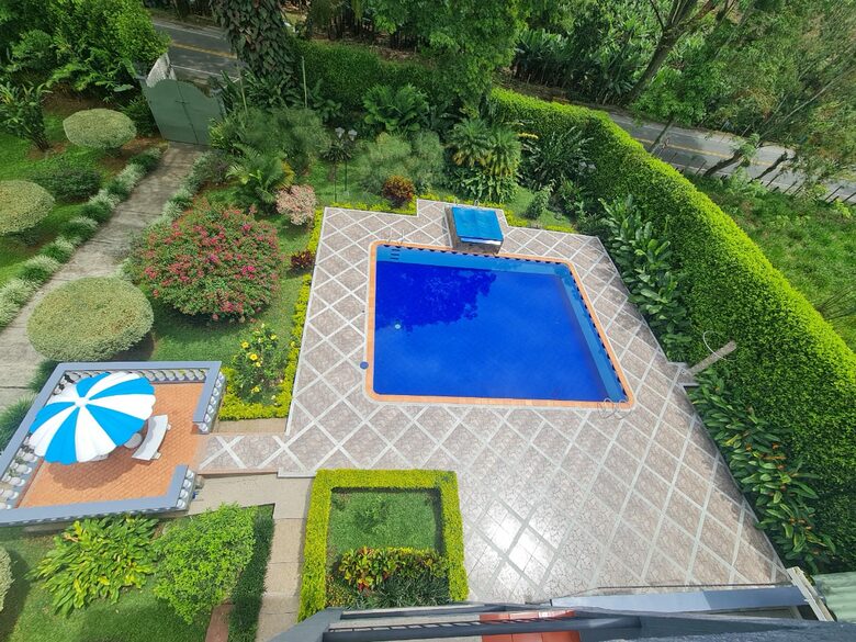 Finca el Naranjo | Colombian Farm Estate | With pool, soccer field, running track, and staff - La Tebaida, Colombia