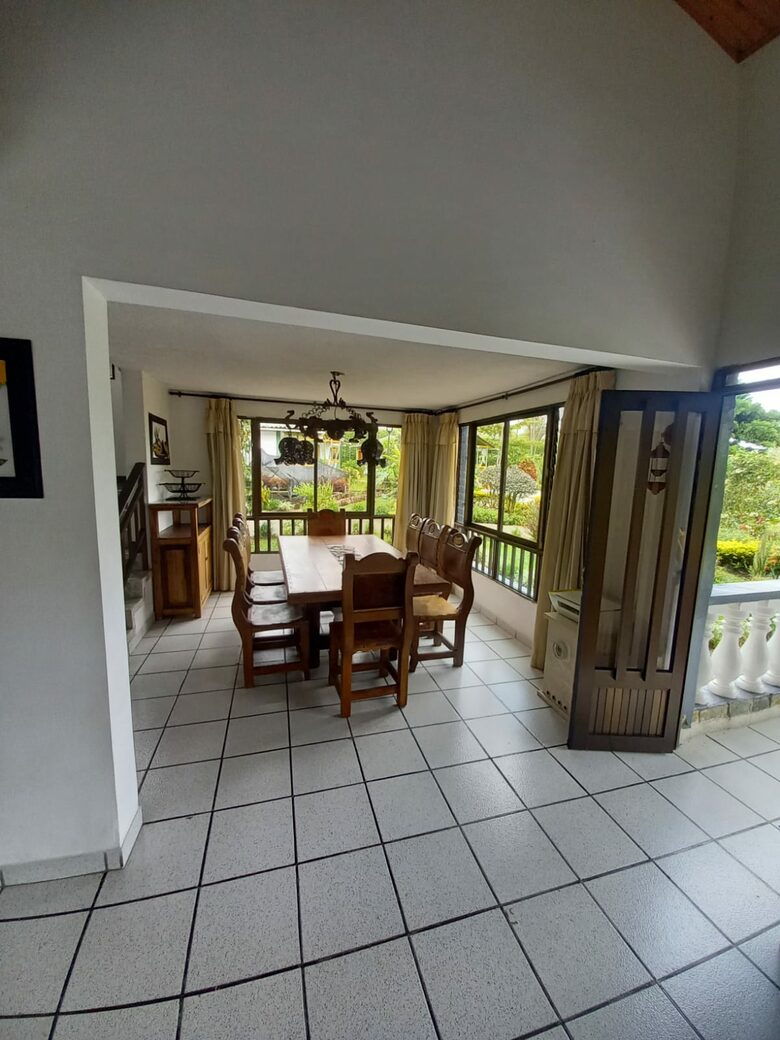 Finca el Naranjo | Colombian Farm Estate | With pool, soccer field, running track, and staff - La Tebaida, Colombia