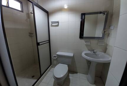 Finca el Naranjo | Colombian Farm Estate | With pool, soccer field, running track, and staff - La Tebaida, Colombia