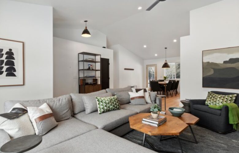 Whitefish 4-Acre Getaway | Hot Tub | Big Mountain Views - Whitefish, Montana