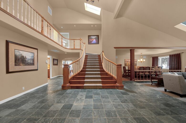 Spacious Sunriver Stunner - Sunriver, Oregon