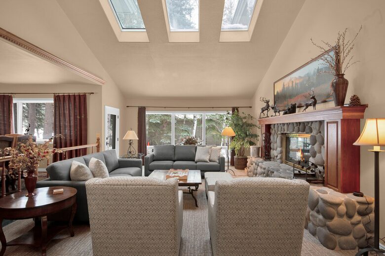 Spacious Sunriver Stunner - Sunriver, Oregon