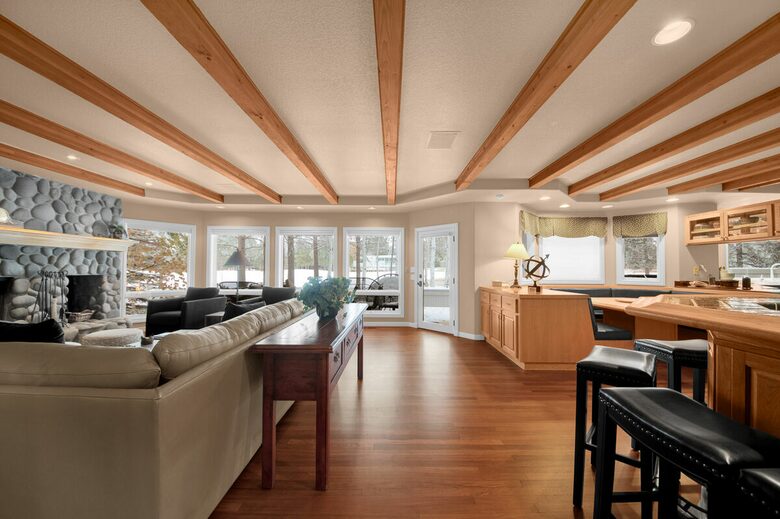 Spacious Sunriver Stunner - Sunriver, Oregon