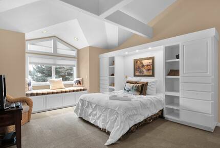 Spacious Sunriver Stunner - Sunriver, Oregon