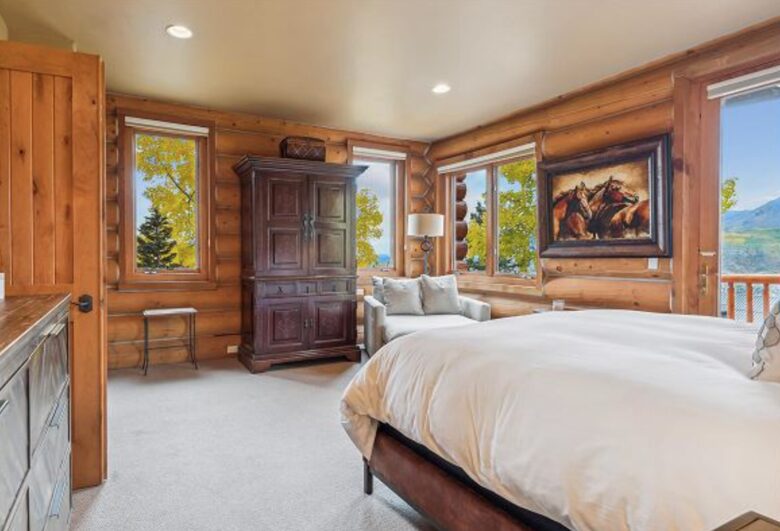 Telluride Gem with an Oxygen Bar, Fire Pit, and Hot Tub! - Mountain Village, Colorado