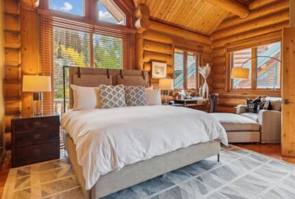 Telluride Gem with an Oxygen Bar, Fire Pit, and Hot Tub! - Mountain Village, Colorado