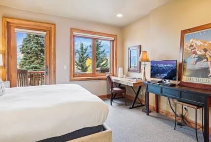 Telluride Gem with an Oxygen Bar, Fire Pit, and Hot Tub! - Mountain Village, Colorado