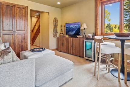 Telluride Gem with an Oxygen Bar, Fire Pit, and Hot Tub! - Mountain Village, Colorado