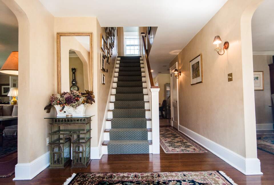 Charming New Canaan Cottage | Walking distance to town | About an hour from New York City by train - New Canaan, Connecticut