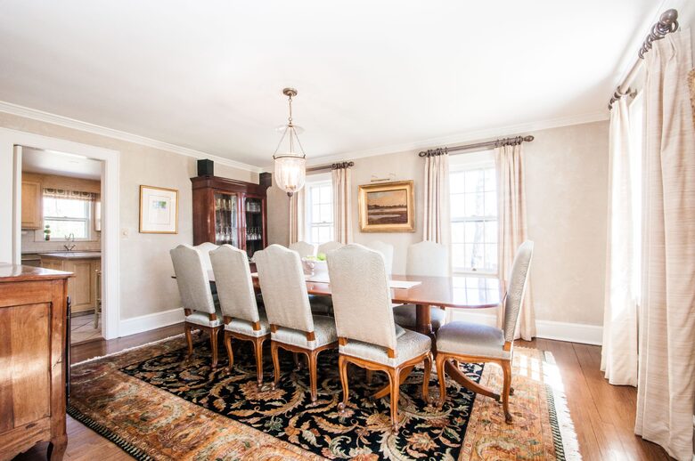 Charming New Canaan Cottage | Walking distance to town | About an hour from New York City by train - New Canaan, Connecticut
