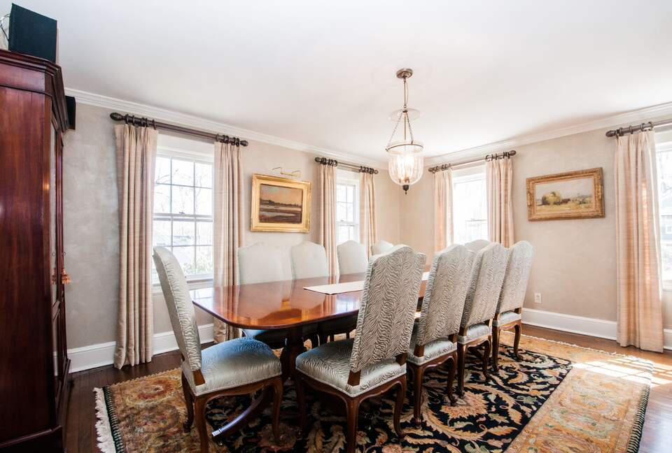 Charming New Canaan Cottage | Walking distance to town | About an hour from New York City by train - New Canaan, Connecticut