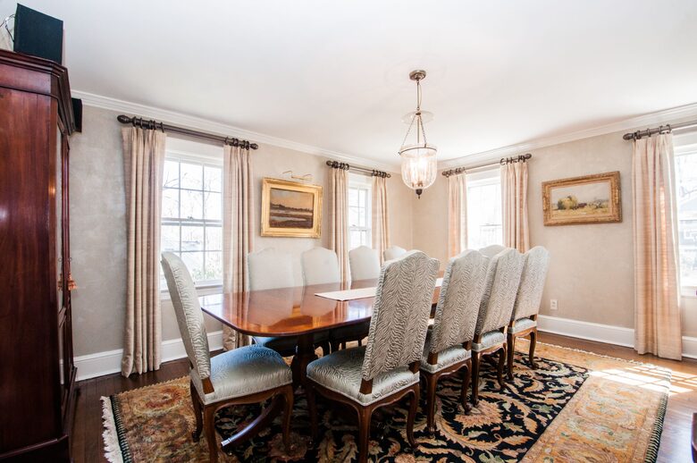 Charming New Canaan Cottage | Walking distance to town | About an hour from New York City by train - New Canaan, Connecticut