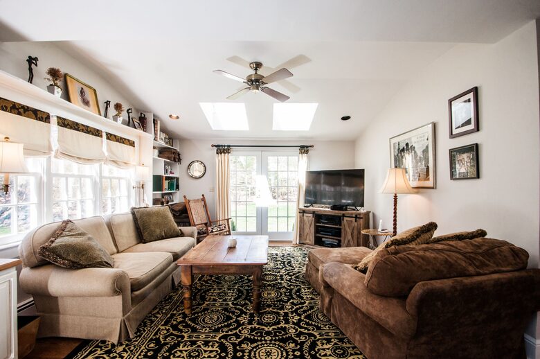 Charming New Canaan Cottage | Walking distance to town | About an hour from New York City by train - New Canaan, Connecticut