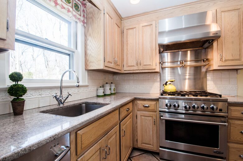 Charming New Canaan Cottage | Walking distance to town | About an hour from New York City by train - New Canaan, Connecticut