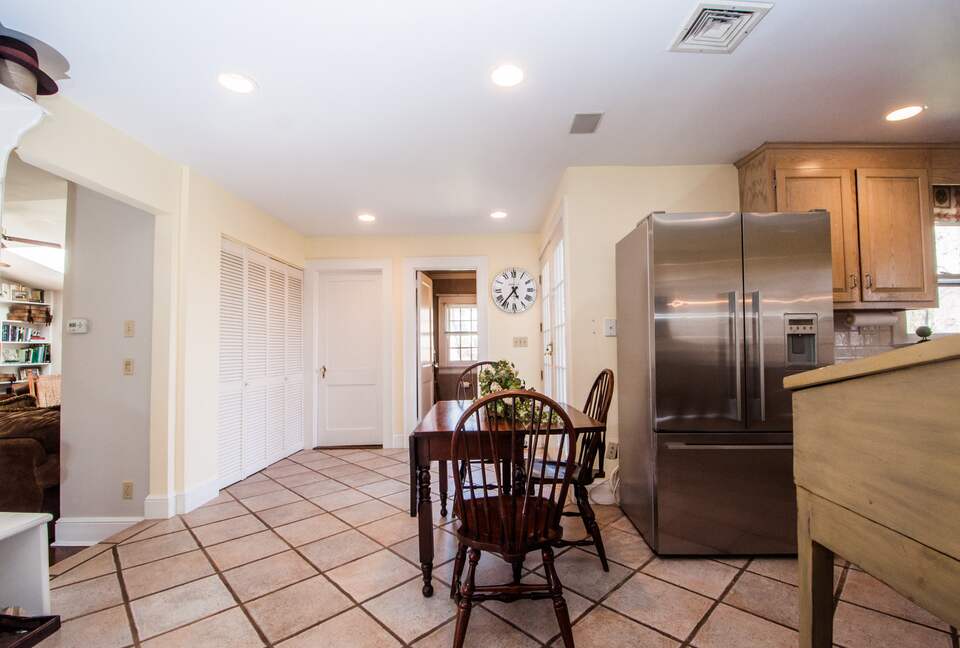 Charming New Canaan Cottage | Walking distance to town | About an hour from New York City by train - New Canaan, Connecticut