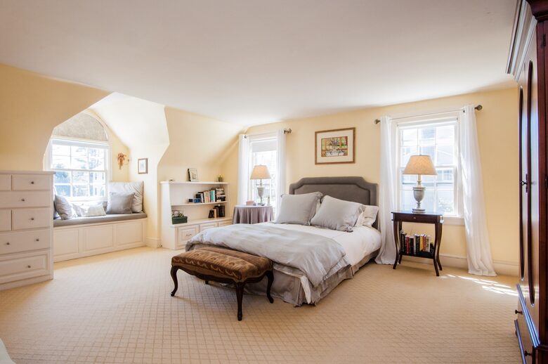 Charming New Canaan Cottage | Walking distance to town | About an hour from New York City by train - New Canaan, Connecticut