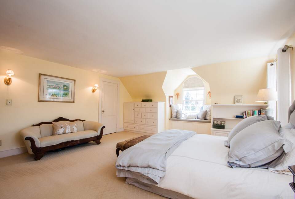 Charming New Canaan Cottage | Walking distance to town | About an hour from New York City by train - New Canaan, Connecticut